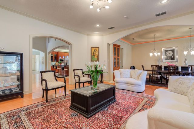 1914 Aberdeen Avenue, Lubbock, TX 79407