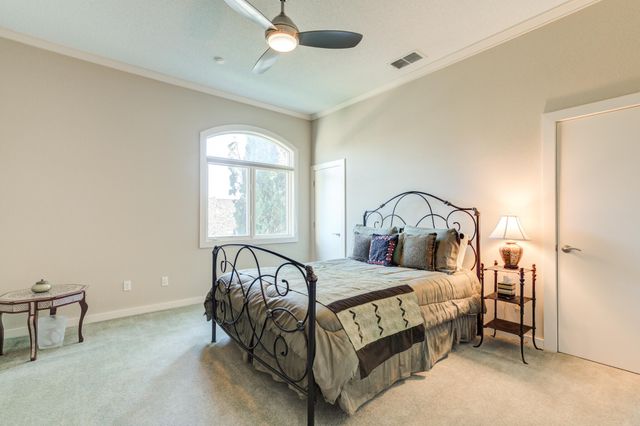 1914 Aberdeen Avenue, Lubbock, TX 79407