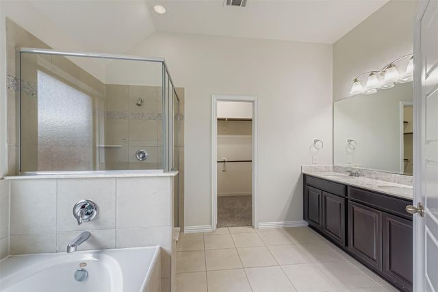 370 Vista Gardens DR, Buda, TX 78610