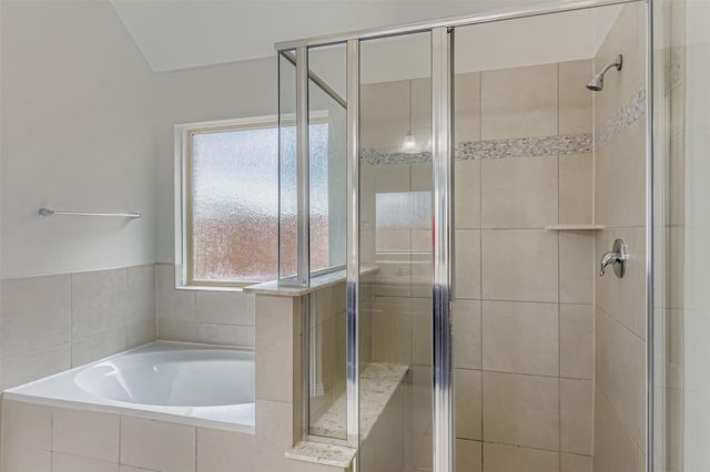 370 Vista Gardens DR, Buda, TX 78610