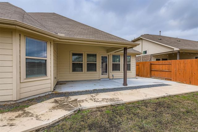 370 Vista Gardens DR, Buda, TX 78610