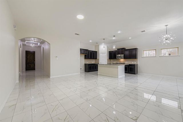 370 Vista Gardens DR, Buda, TX 78610