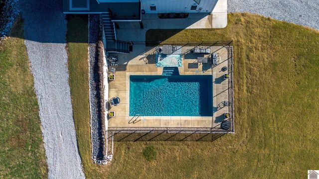 2080 Gholson Road, West Paducah, KY 42086