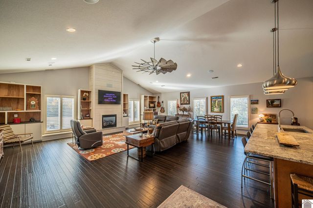 2080 Gholson Road, West Paducah, KY 42086