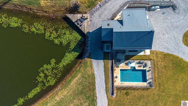 2080 Gholson Road, West Paducah, KY 42086