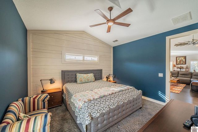 2080 Gholson Road, West Paducah, KY 42086