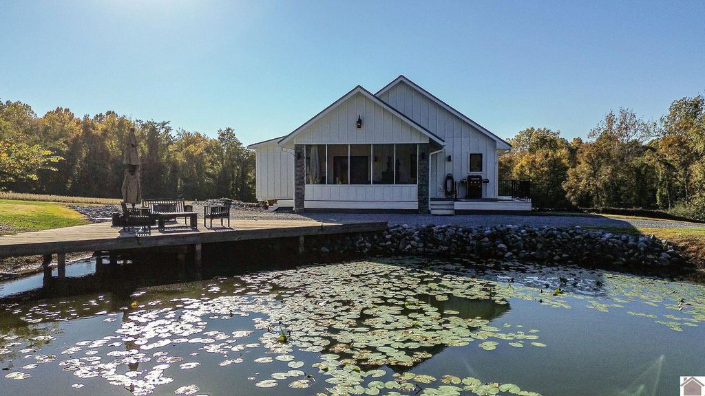 2080 Gholson Road, West Paducah, KY 42086