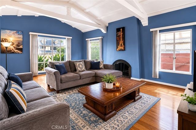 3767 Monteith Drive, Los Angeles, CA 90043
