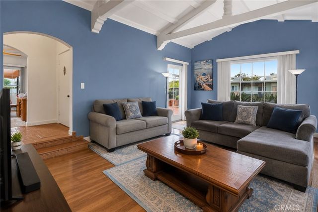 3767 Monteith Drive, Los Angeles, CA 90043