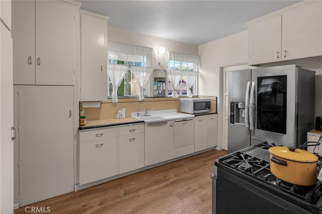 3767 Monteith Drive, Los Angeles, CA 90043