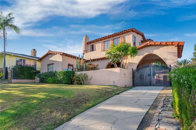 3767 Monteith Drive, Los Angeles, CA 90043