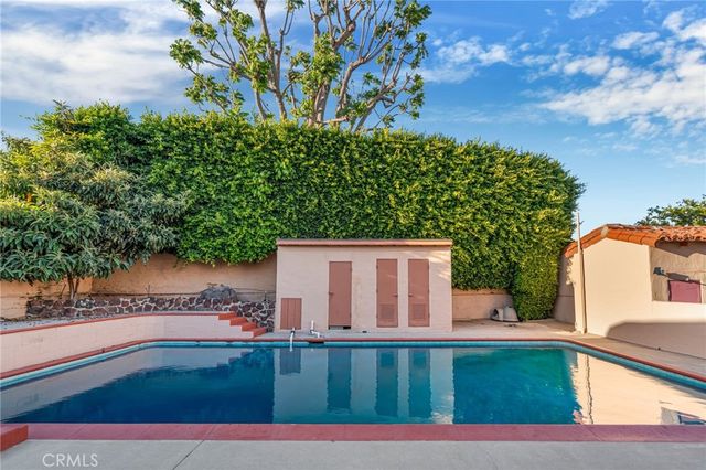 3767 Monteith Drive, Los Angeles, CA 90043