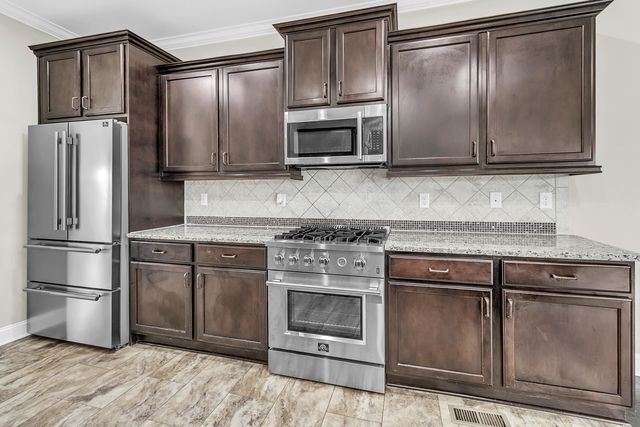 8381 Georgetown Bay Drive, Ooltewah, TN 37363