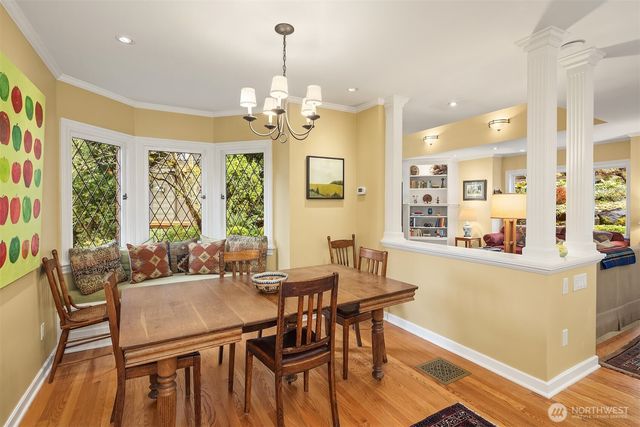 3333 43rd Avenue NE, Seattle, WA 98105
