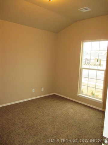 11107 N 145th East Place, Owasso, OK 74055