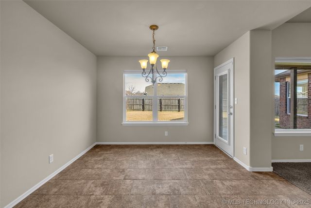 11107 N 145th East Place, Owasso, OK 74055