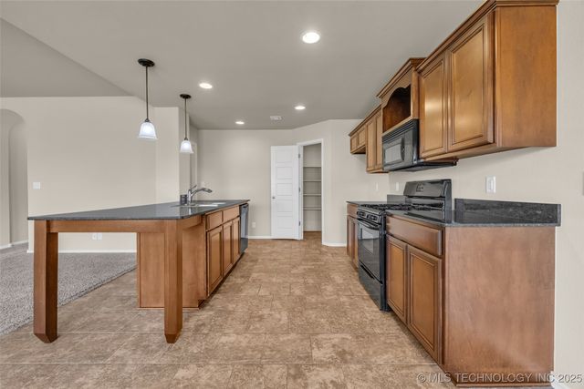 11107 N 145th East Place, Owasso, OK 74055