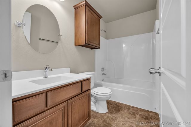 11107 N 145th East Place, Owasso, OK 74055