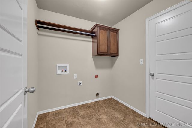 11107 N 145th East Place, Owasso, OK 74055