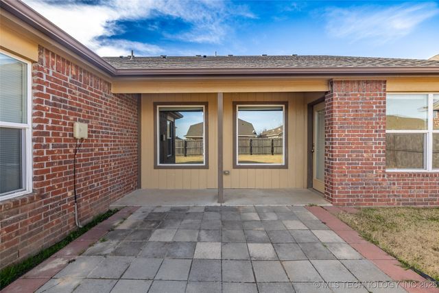 11107 N 145th East Place, Owasso, OK 74055