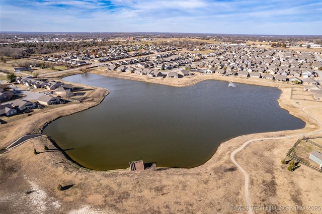 11107 N 145th East Place, Owasso, OK 74055