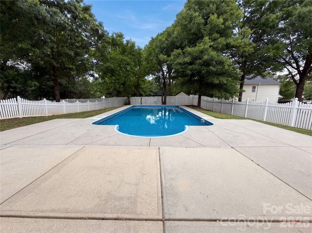 221 Sycamore Creek Road, Fort Mill, SC 29708