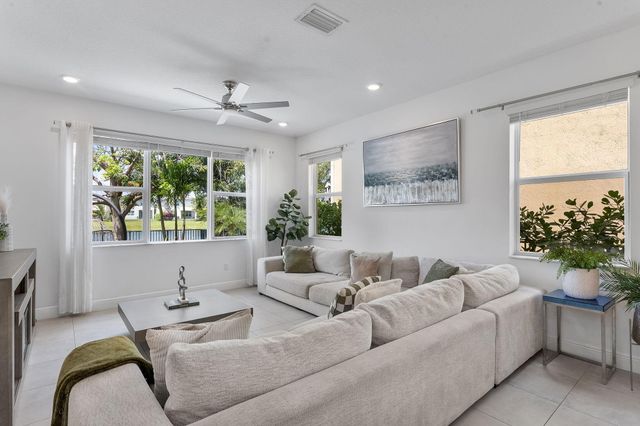 1131 Veleiros Boulevard, Deerfield Beach, FL 33064