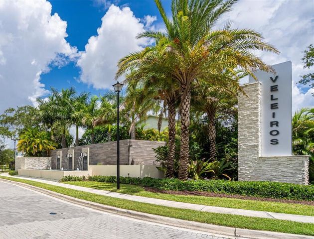 1131 Veleiros Boulevard, Deerfield Beach, FL 33064