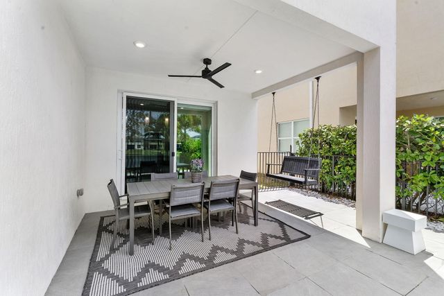 1131 Veleiros Boulevard, Deerfield Beach, FL 33064