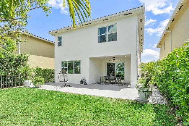 1131 Veleiros Boulevard, Deerfield Beach, FL 33064