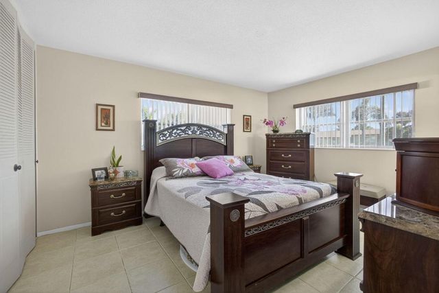 2843 Crosley Drive W J, West Palm Beach, FL 33415