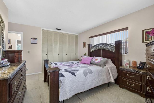 2843 Crosley Drive W J, West Palm Beach, FL 33415