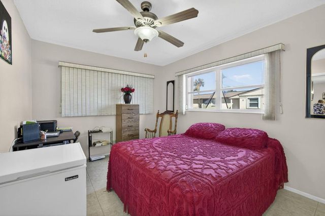 2843 Crosley Drive W J, West Palm Beach, FL 33415