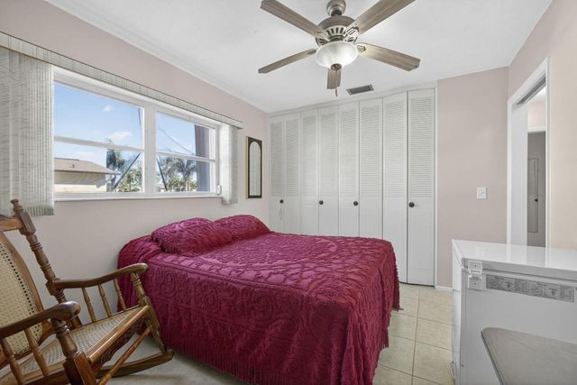 2843 Crosley Drive W J, West Palm Beach, FL 33415