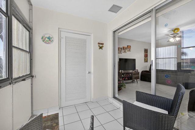 2843 Crosley Drive W J, West Palm Beach, FL 33415