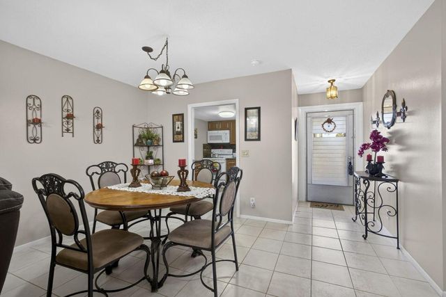 2843 Crosley Drive W J, West Palm Beach, FL 33415