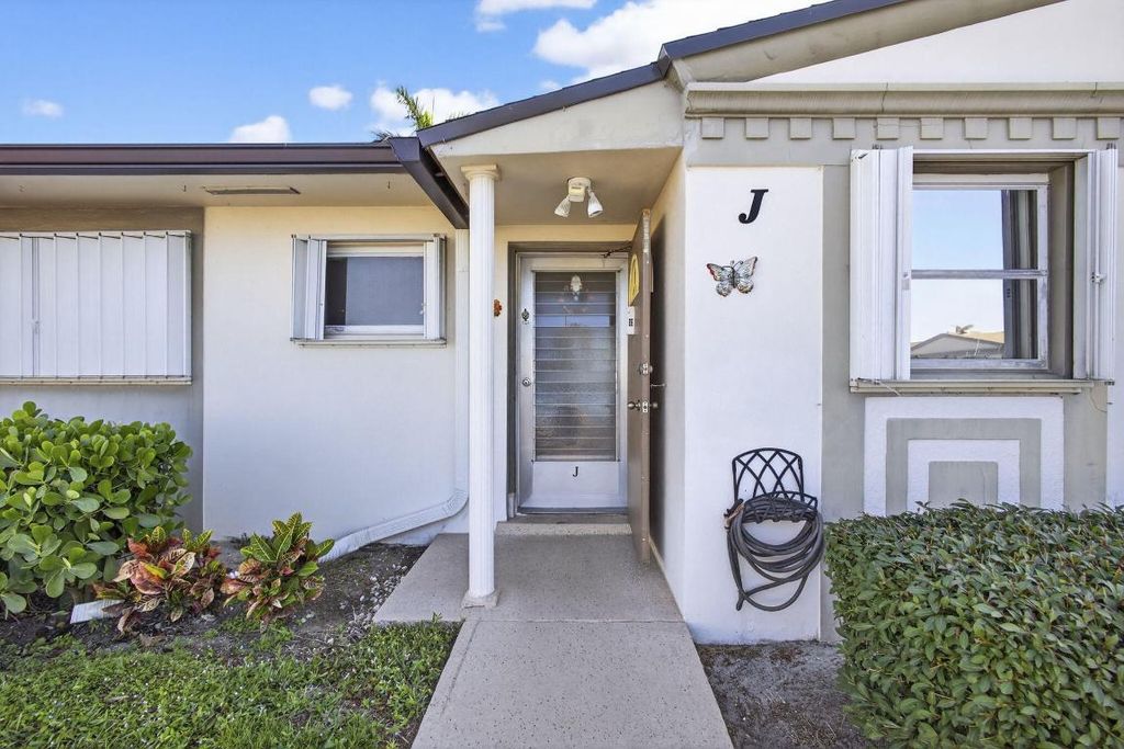 2843 Crosley Drive W J, West Palm Beach, FL 33415