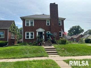 2103 E LOMBARD Street, Davenport, IA 52803