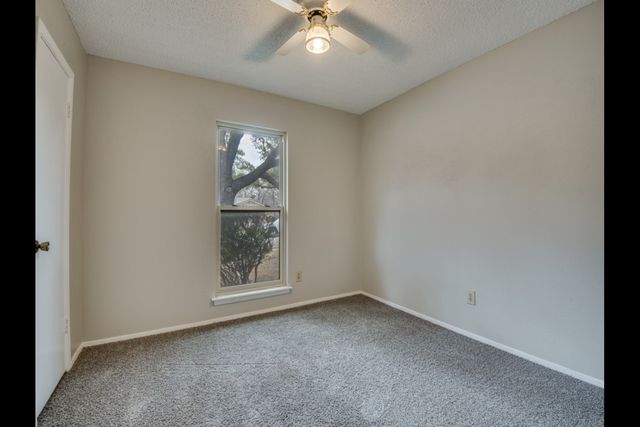 3601 Willow Ridge Drive, Arlington, TX 76017