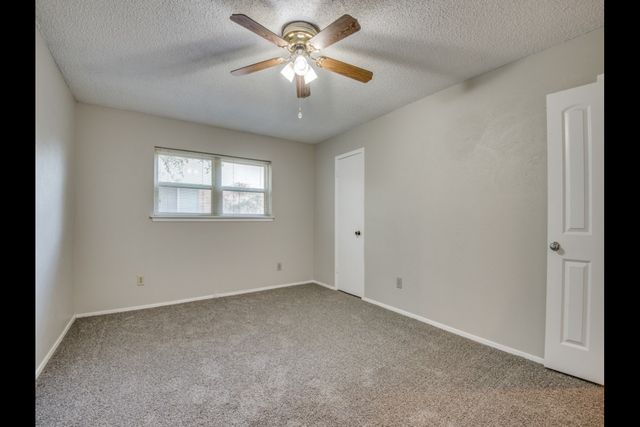 3601 Willow Ridge Drive, Arlington, TX 76017