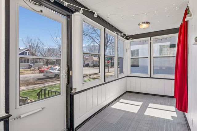 607 Simpson Street, Saint Paul, MN 55104