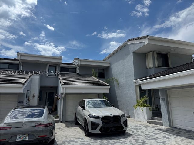 336 Poinciana Dr 1008, Sunny Isles Beach, FL 33160