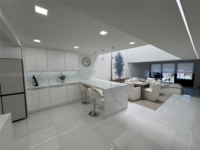 336 Poinciana Dr 1008, Sunny Isles Beach, FL 33160