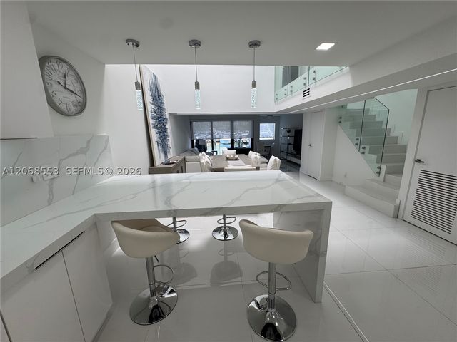 336 Poinciana Dr 1008, Sunny Isles Beach, FL 33160