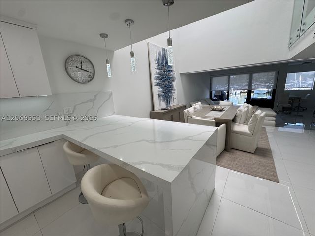 336 Poinciana Dr 1008, Sunny Isles Beach, FL 33160