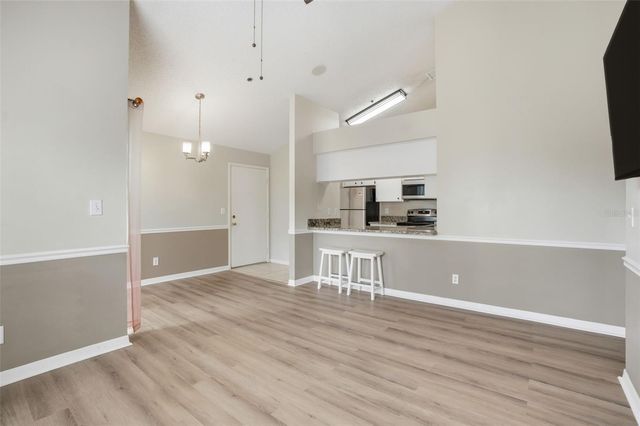 3002 W CLEVELAND STREET E10, Tampa, FL 33609