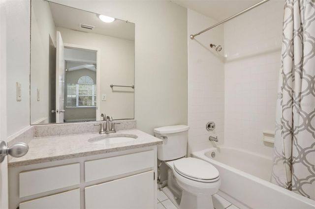 3002 W CLEVELAND STREET E10, Tampa, FL 33609