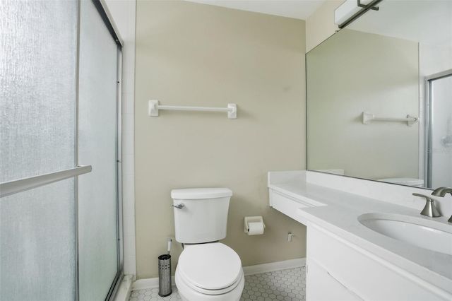 3002 W CLEVELAND STREET E10, Tampa, FL 33609