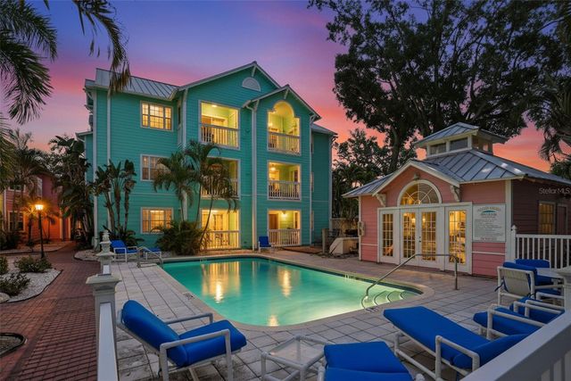 3002 W CLEVELAND STREET E10, Tampa, FL 33609