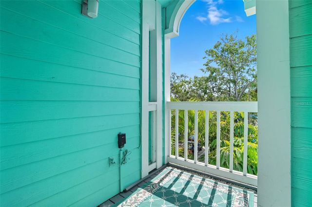 3002 W CLEVELAND STREET E10, Tampa, FL 33609